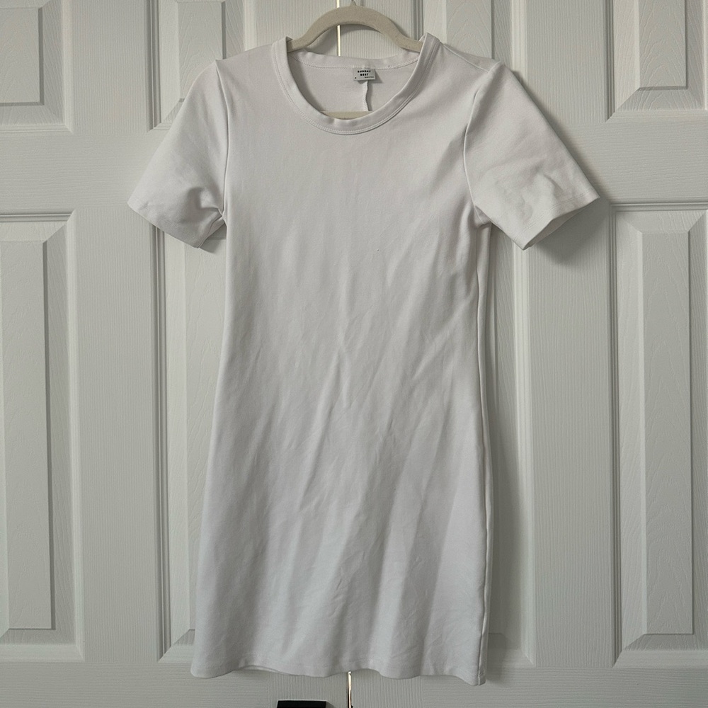 aritzia t shirt dress